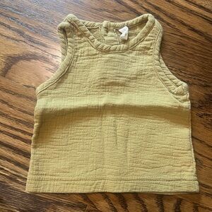 Quincy Mae Organic Cotton Sleepless Top in Pea Green Size 0-3M